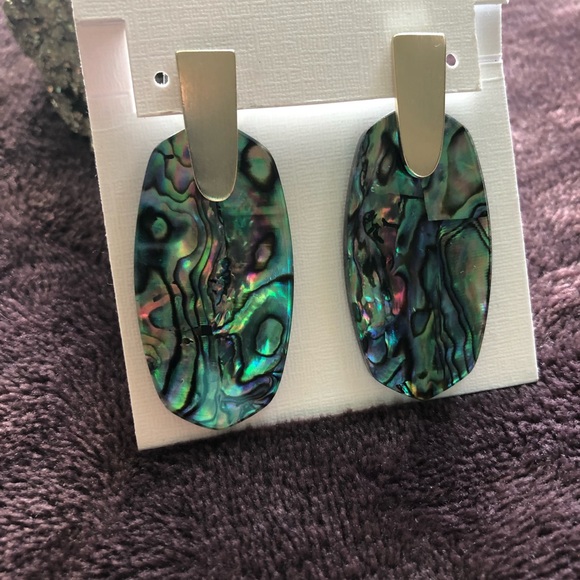 Kendra Scott Aragon Abalone earrings - Picture 6 of 7